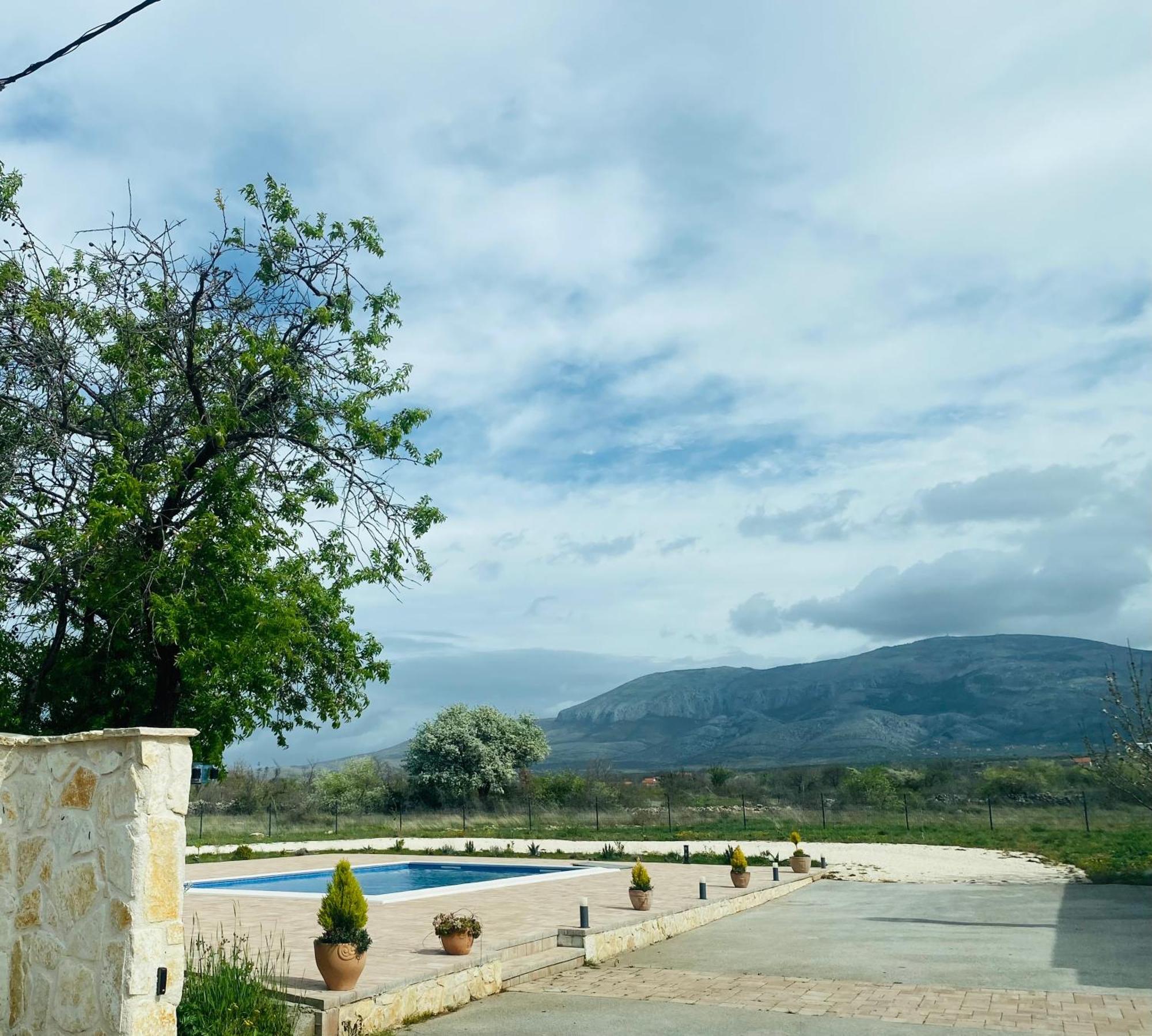 Iris Holiday Home Trbounje Εξωτερικό φωτογραφία