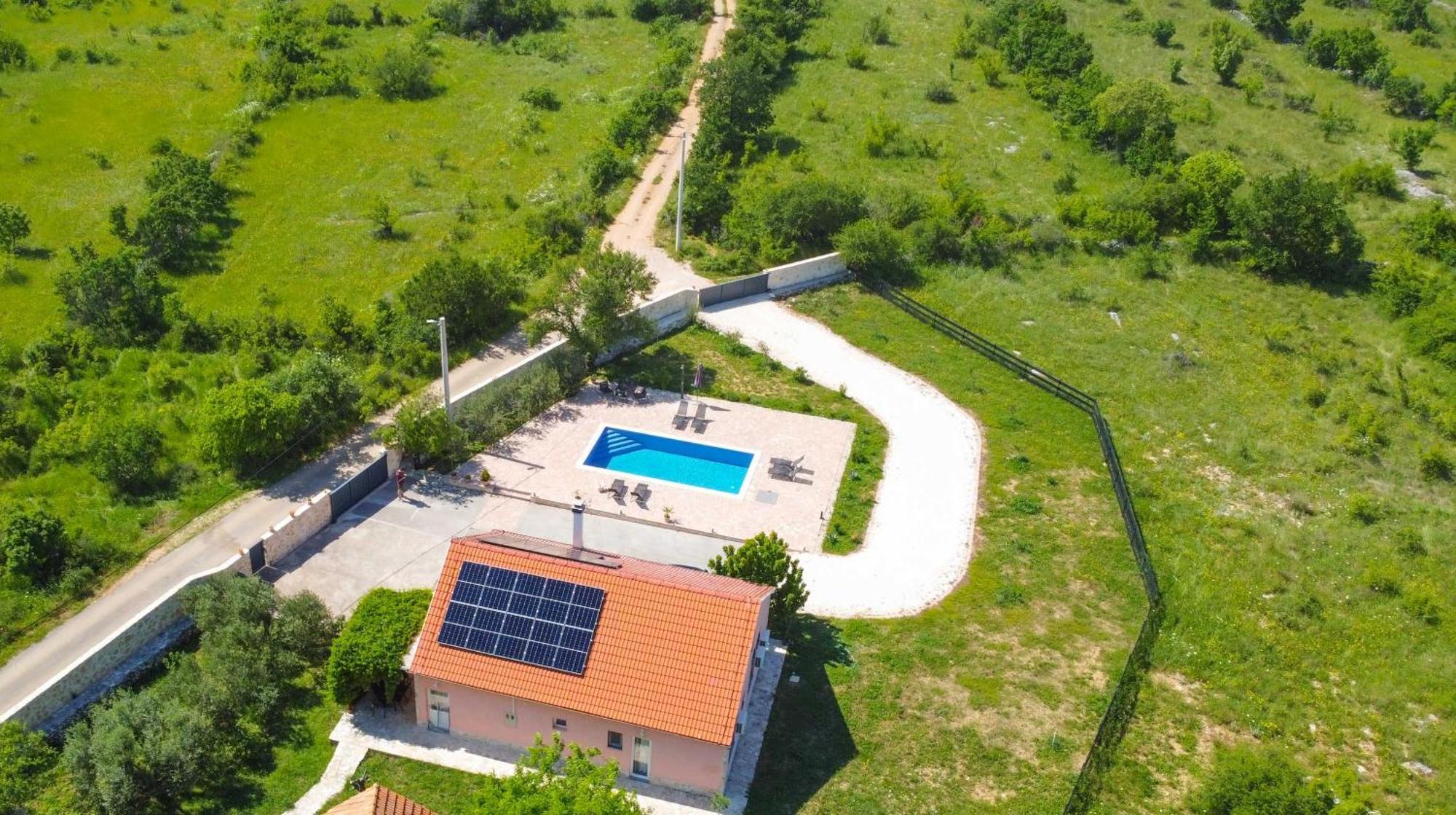 Iris Holiday Home Trbounje Εξωτερικό φωτογραφία